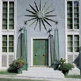 The Facade Of Tony Duquette's House by Shirley C. Burden